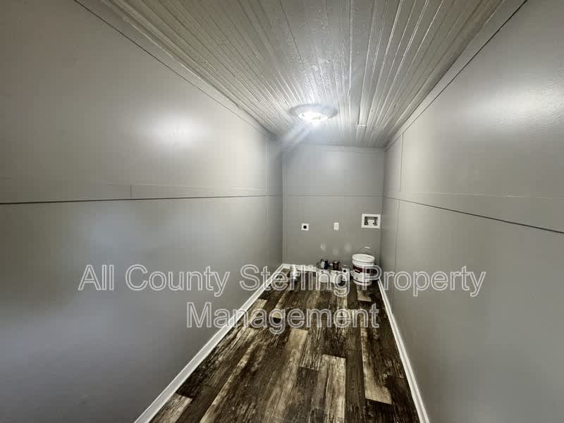 917 NE Aberdeen Ave – photo 5
