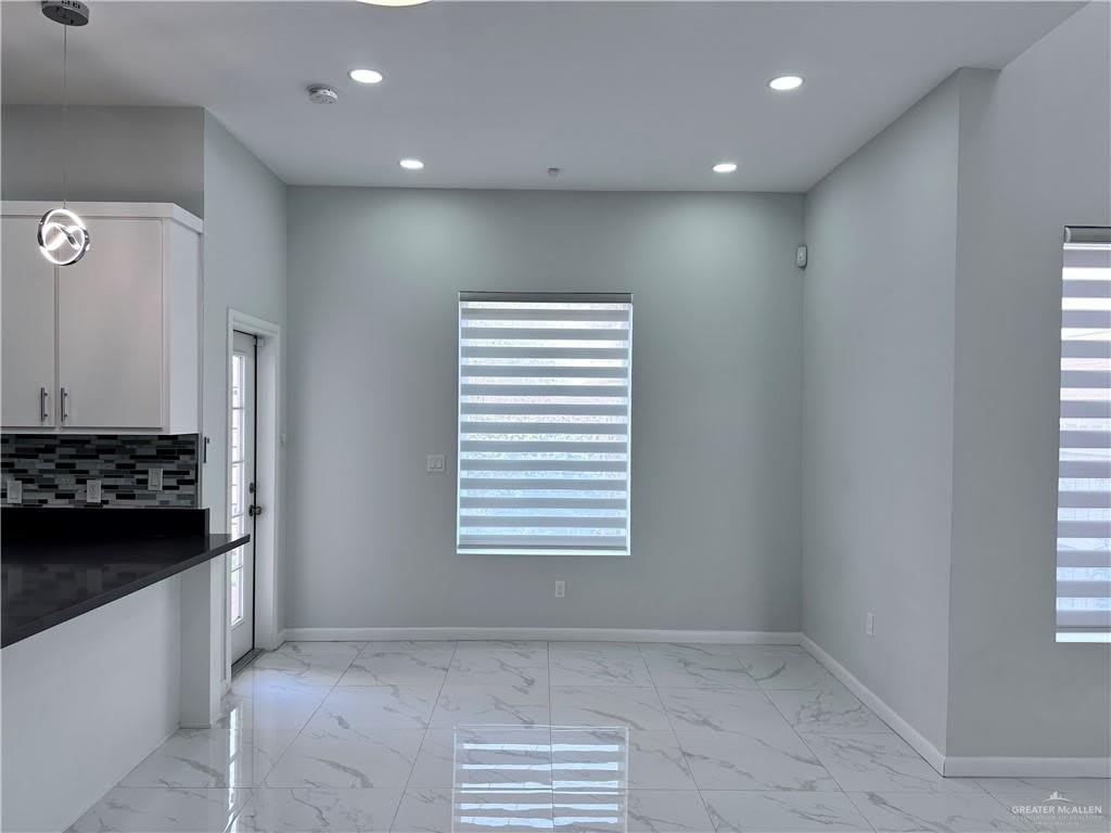 1905 Sunset Drive – photo 5