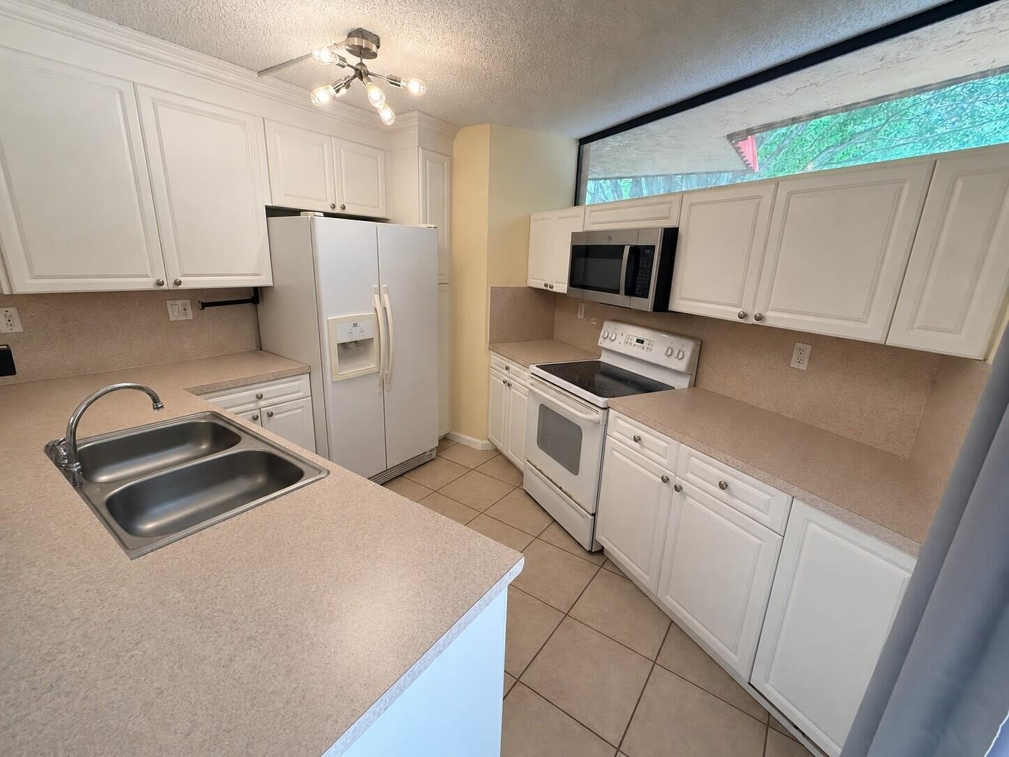 8141 Severn Drive – photo 4