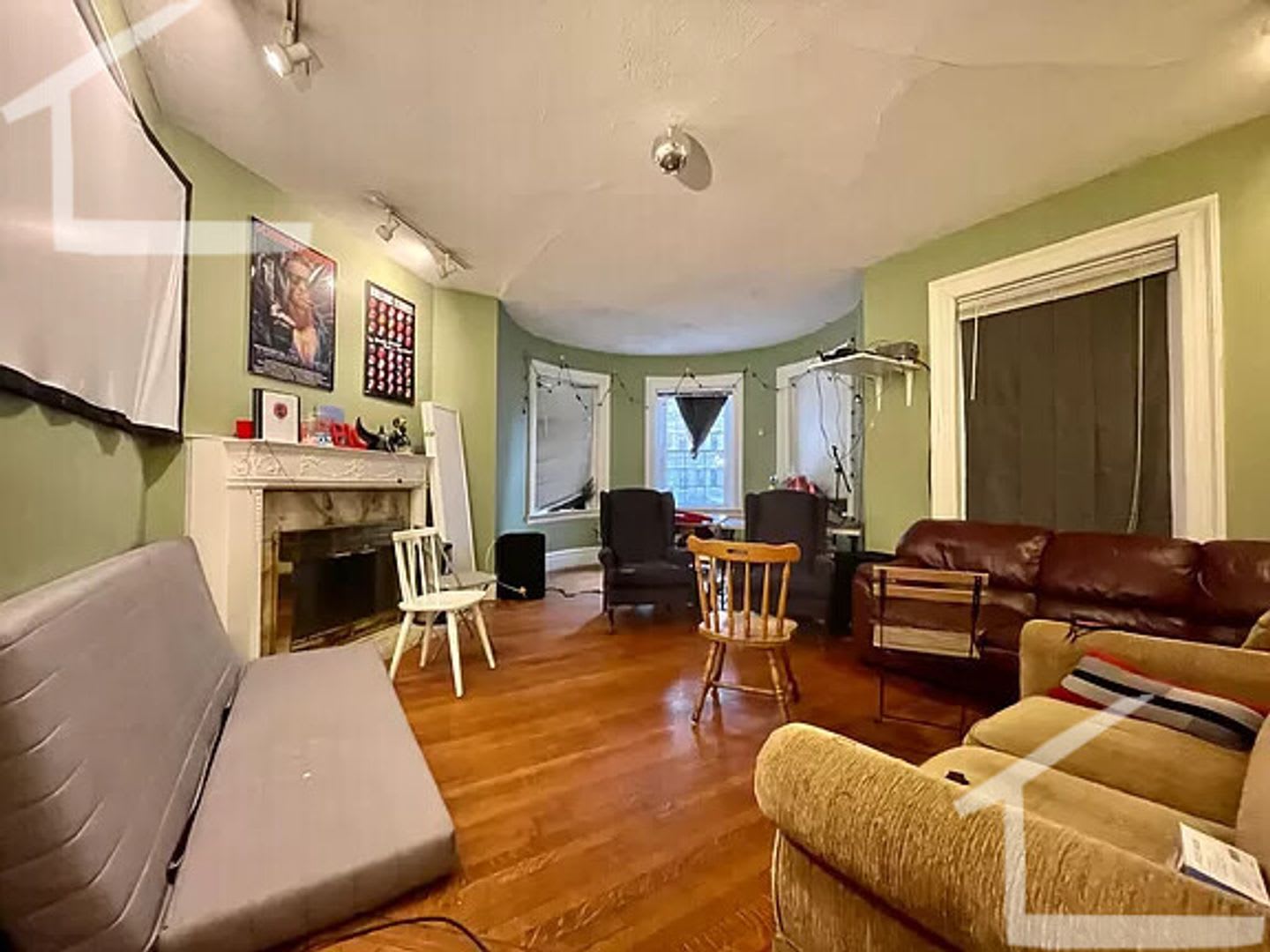 Stunning 3 bed in Brookline – photo 2
