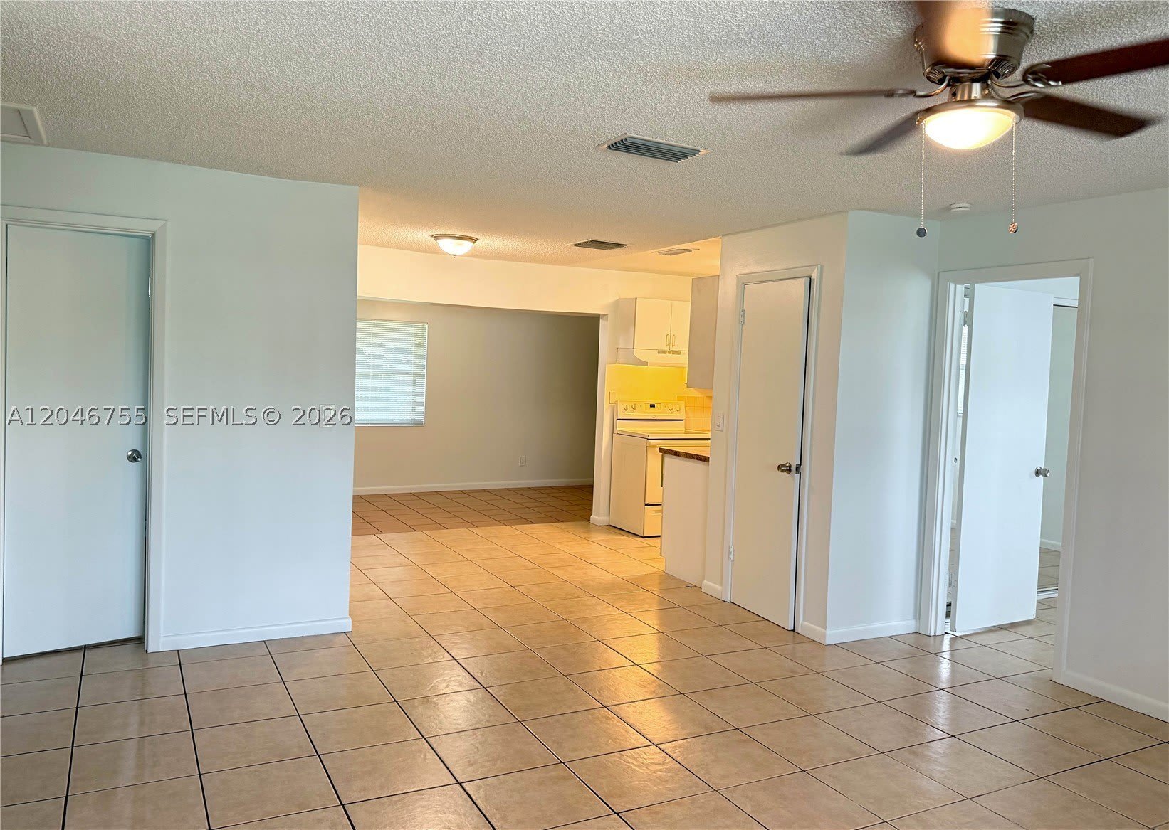 12096 Dolphin Dr – photo 2