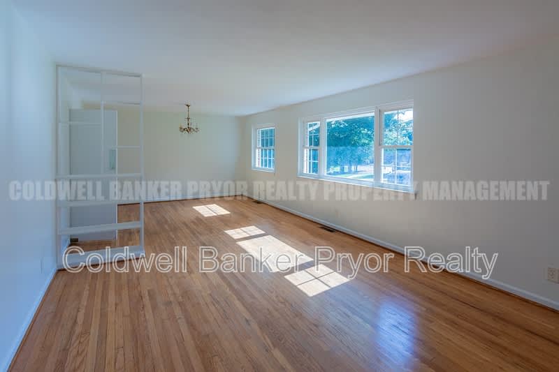 1225 Panorama Drive – photo 5