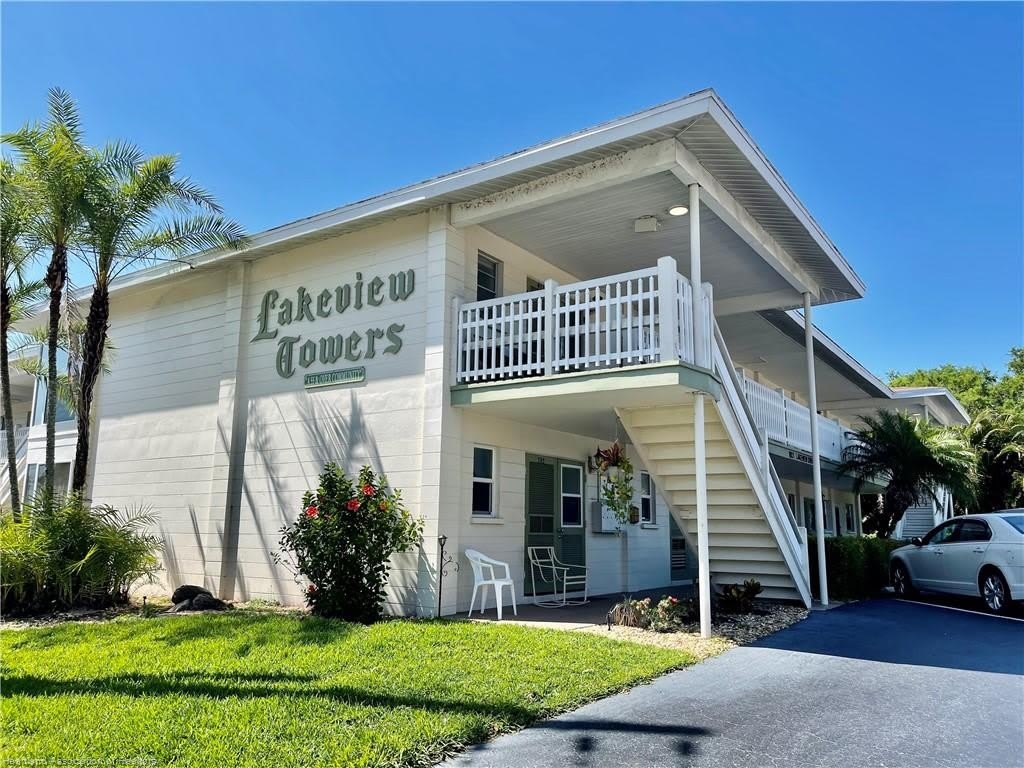 1801 Lakeview Drive – photo 3