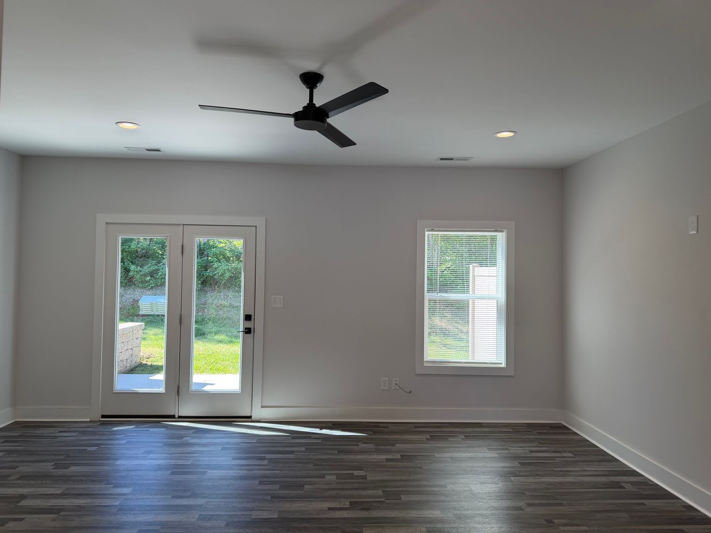 The Allure Townhomes Newer Rustburg Community – photo 5