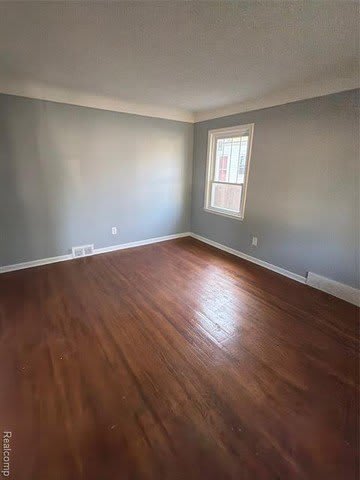 8661 Auburn – photo 2