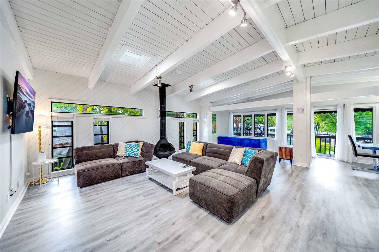 405 Hendricks Isle – photo 5