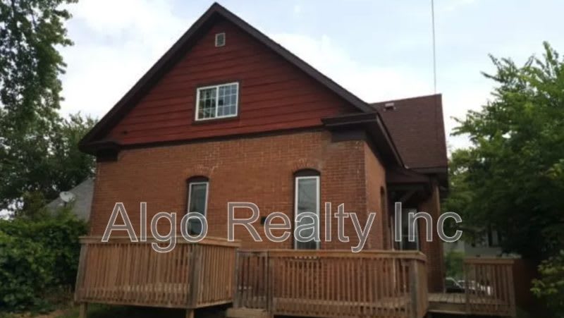 3119 James Ave N – photo 3