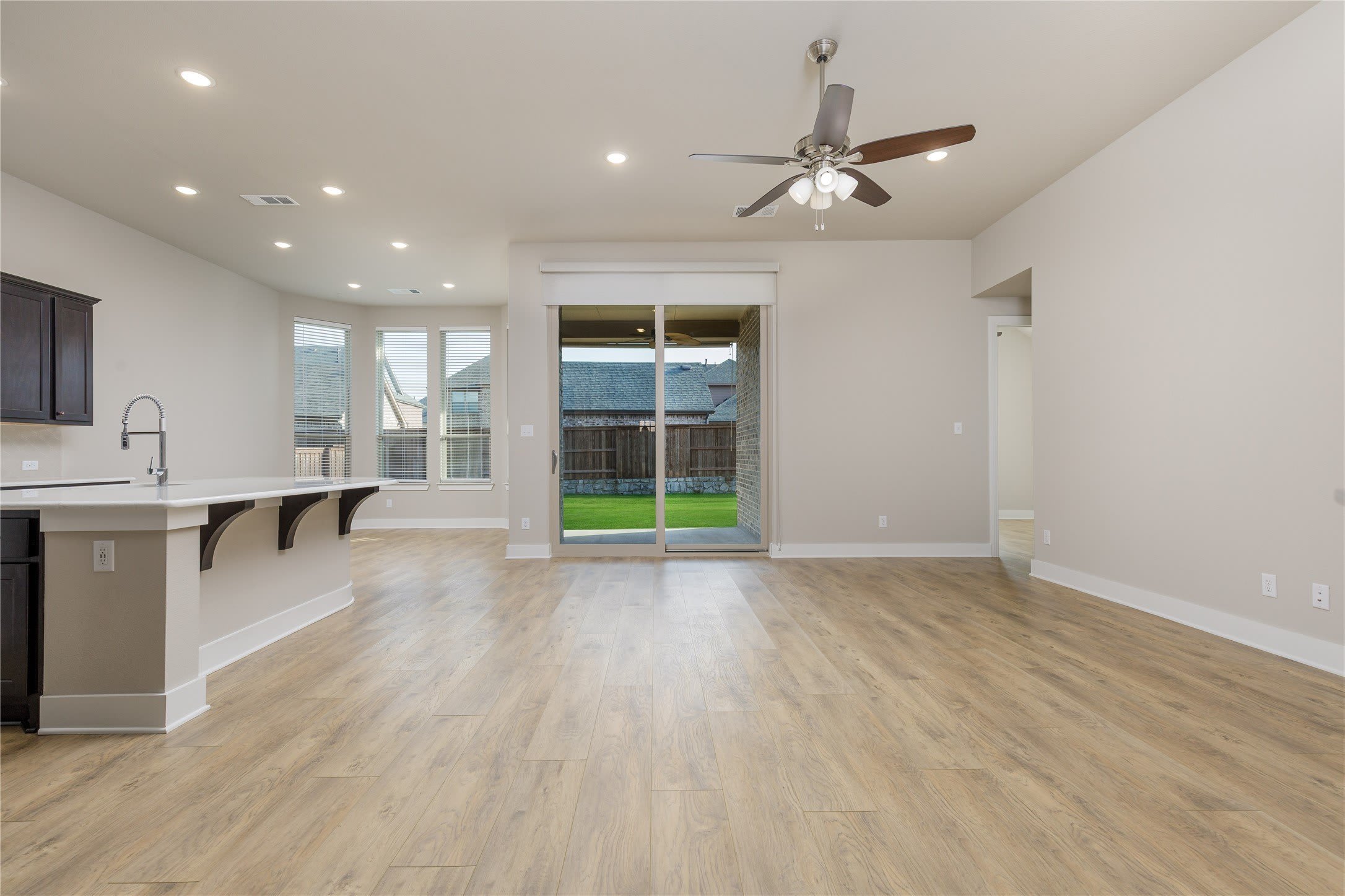 1829 Leo Drive – photo 4