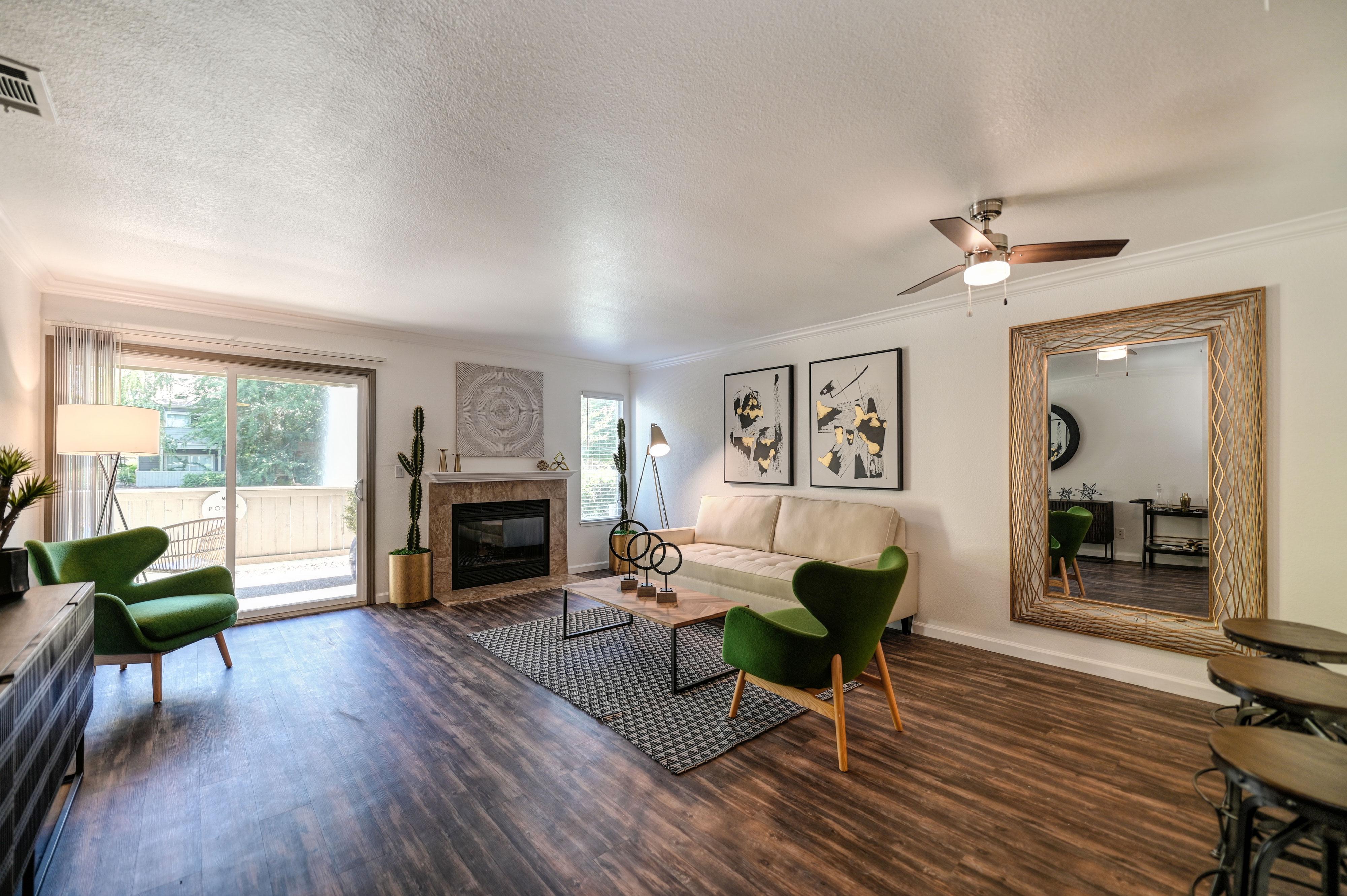 Harbor Oaks Apartment Homes – photo 1