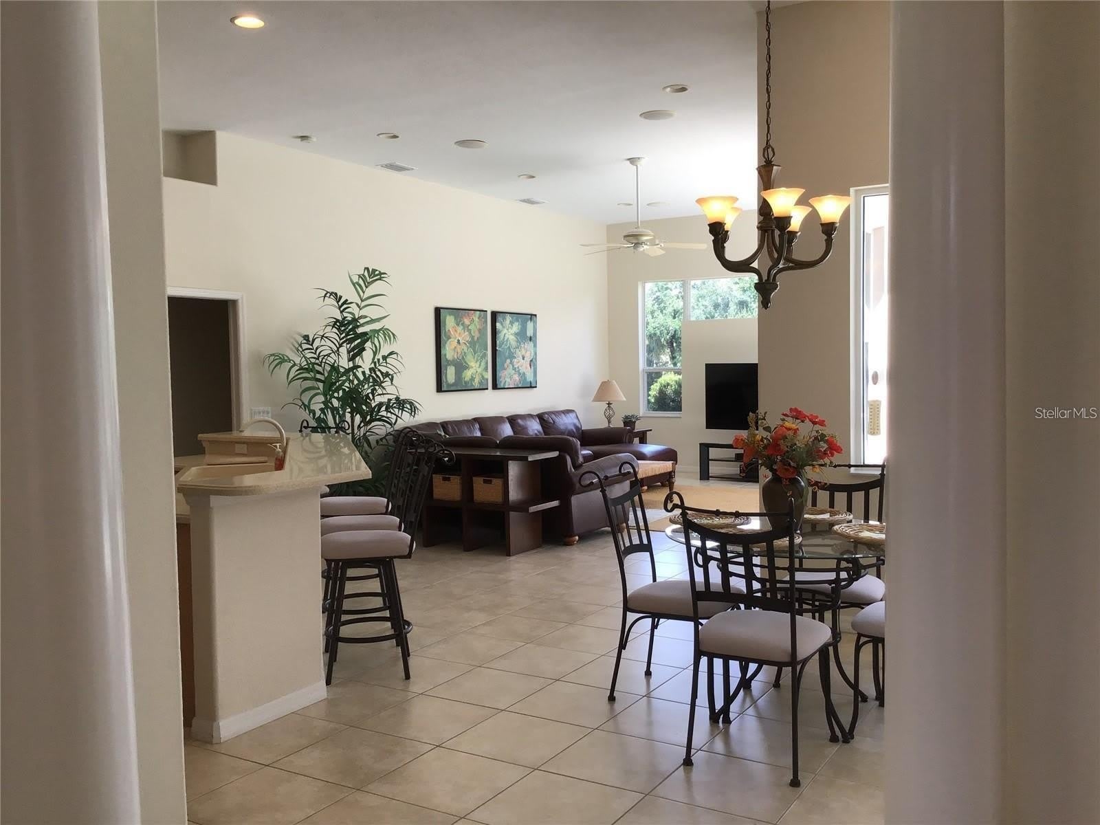 1292 W HILLSBOROUGH BOULEVARD – photo 5