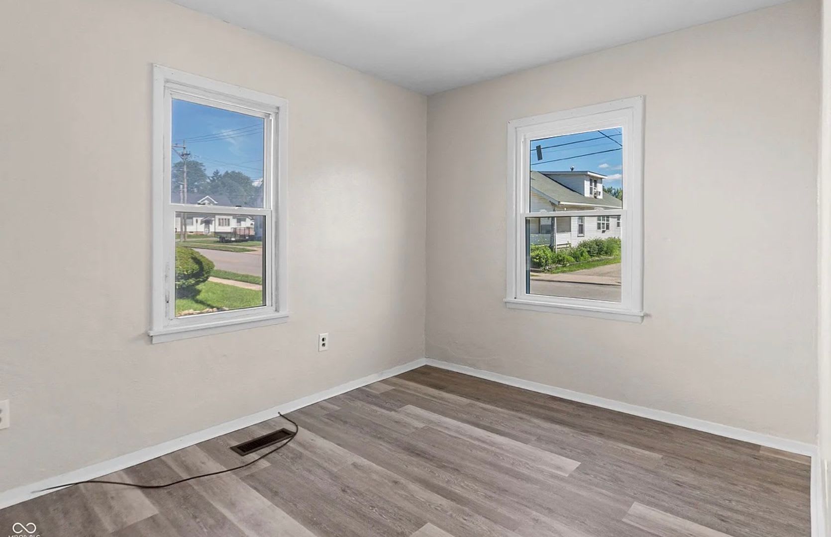 618 W 22nd St – photo 5