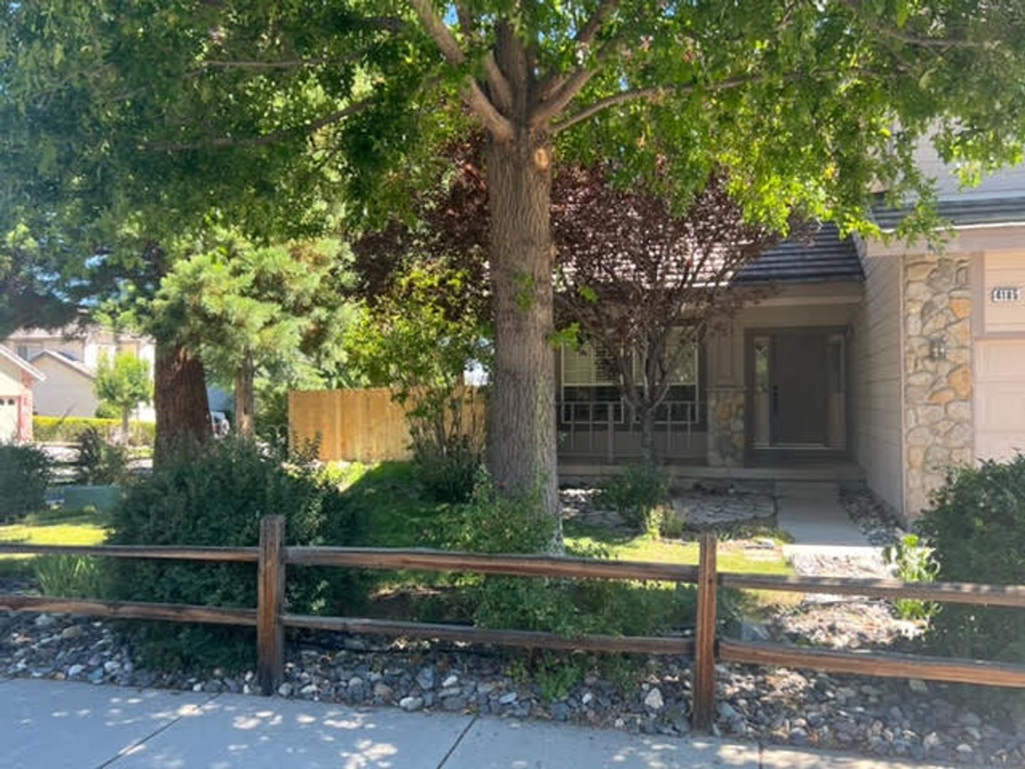 4185 Falling Water Drive – photo 2