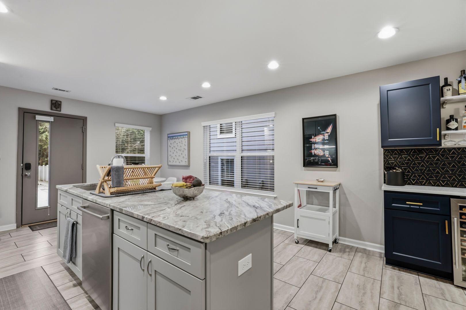 Modern 3 Bedroom Townhome – photo 4