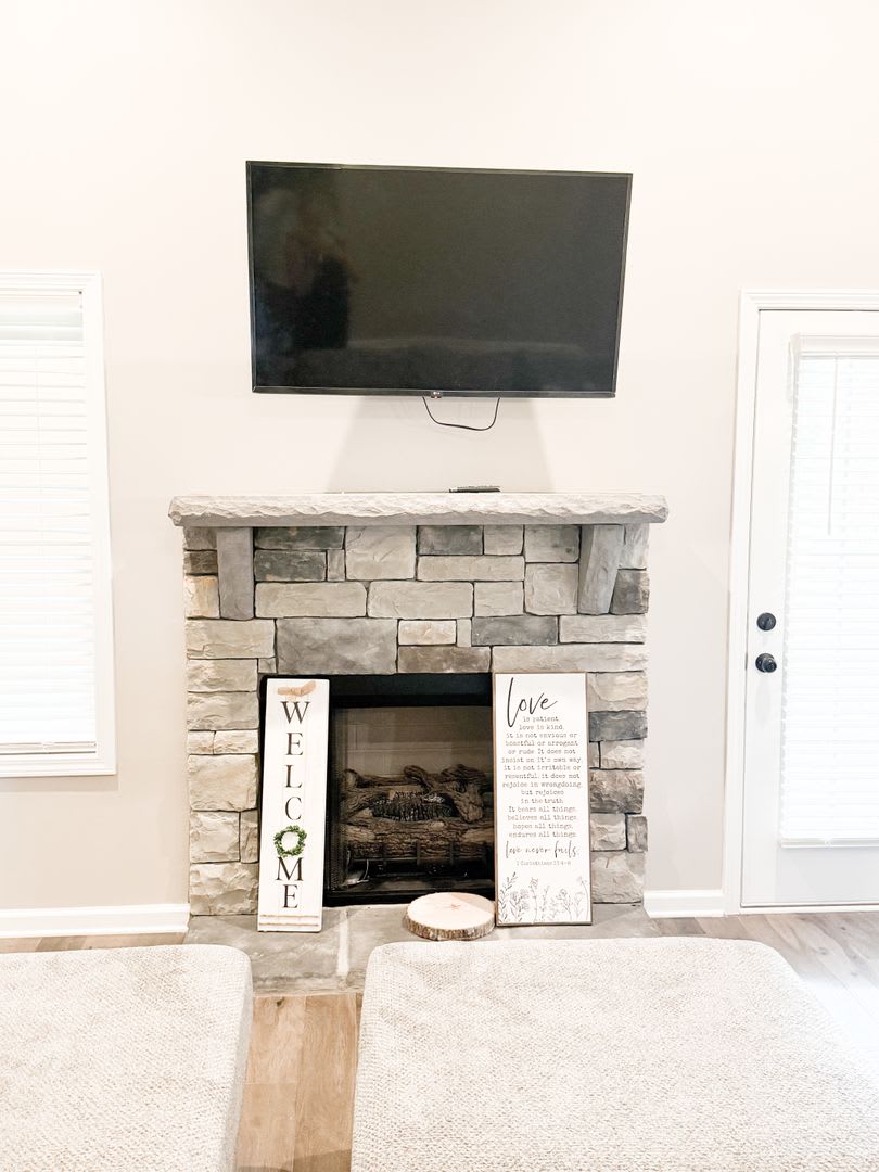 3 Bedroom 2 Bathroom Home – photo 4