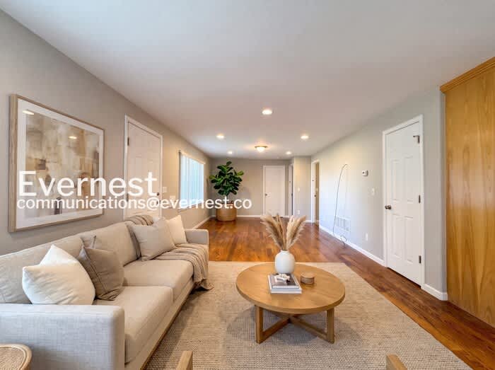 4220 South Inca Street – photo 4