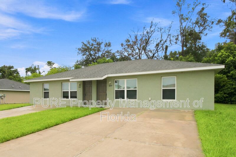 2269 NE 78th Lane – photo 3