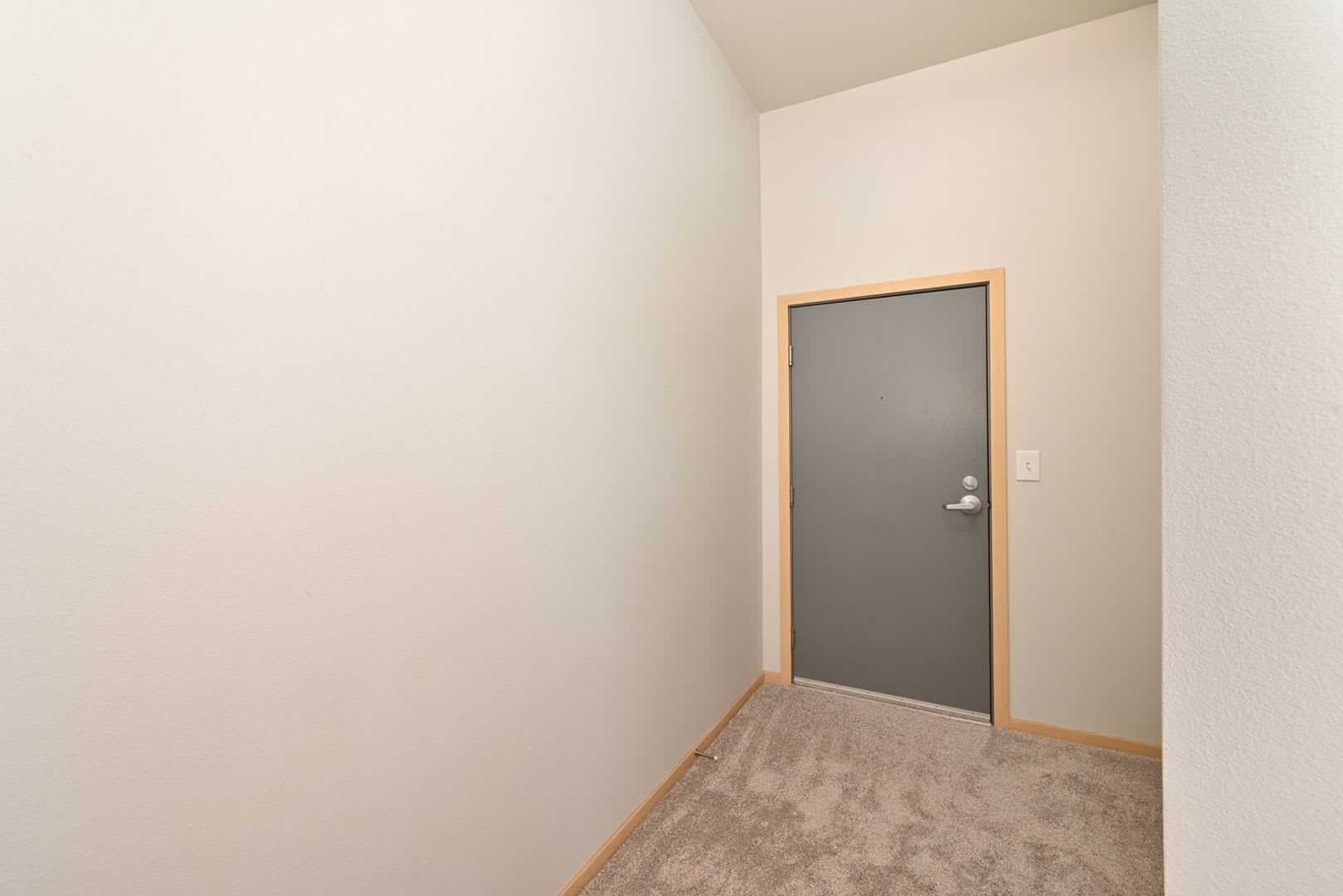 Spacious 2Br 1 75Ba Condo In Convenient Location Central District – photo 4