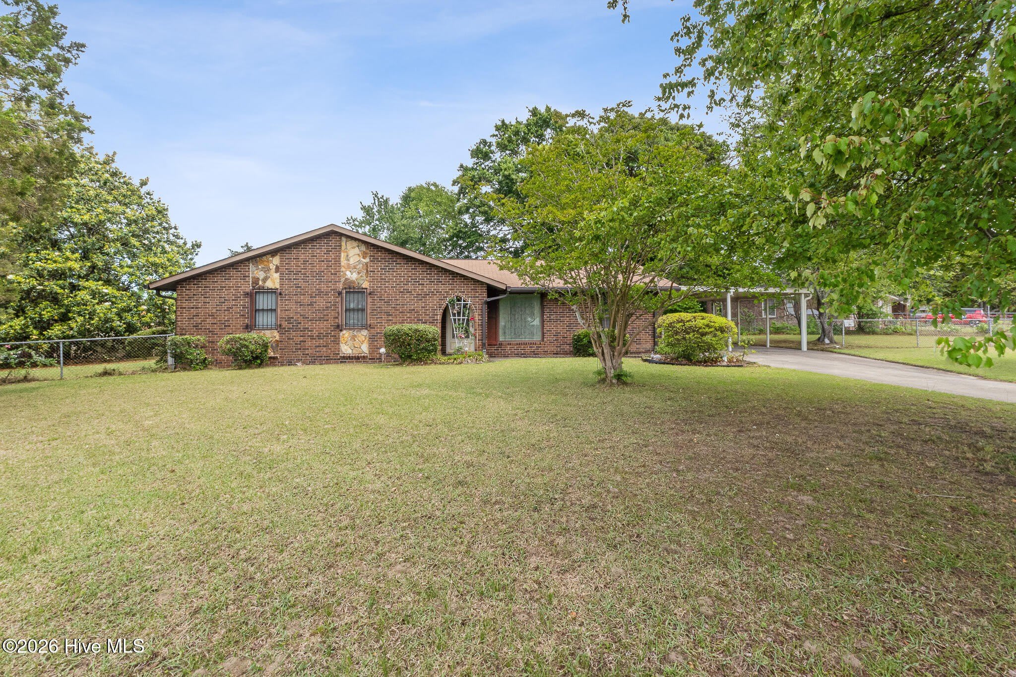 4537 Shawnee Drive – photo 1