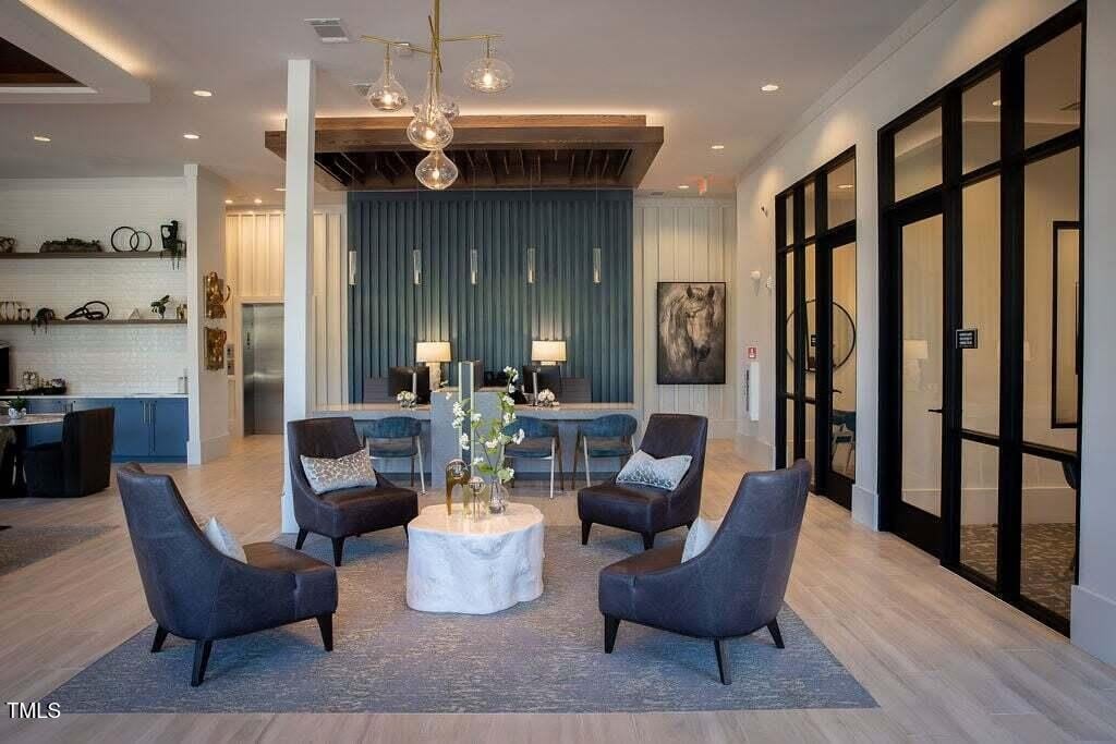 2000 Olivewood Street – photo 3