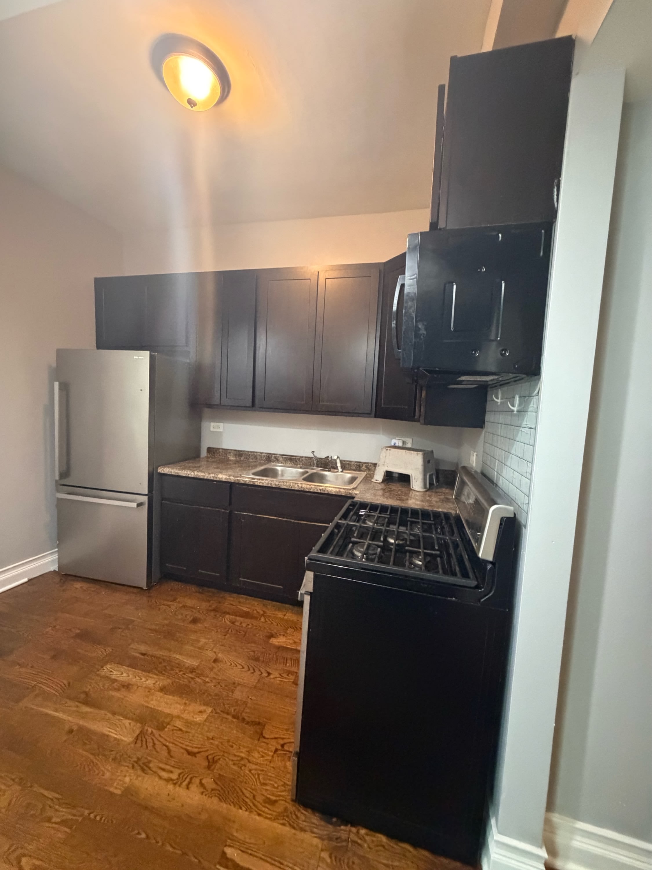 6926 South Parnell Avenue – photo 2