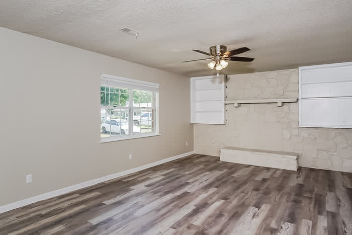 2504 Hermosa Circle – photo 3