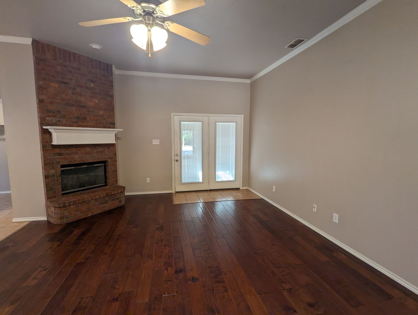 Beautiful South Lubbock Home – photo 3