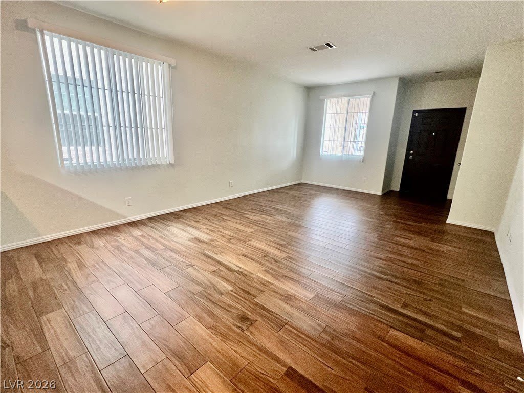1324 Sun Village Avenue – photo 5