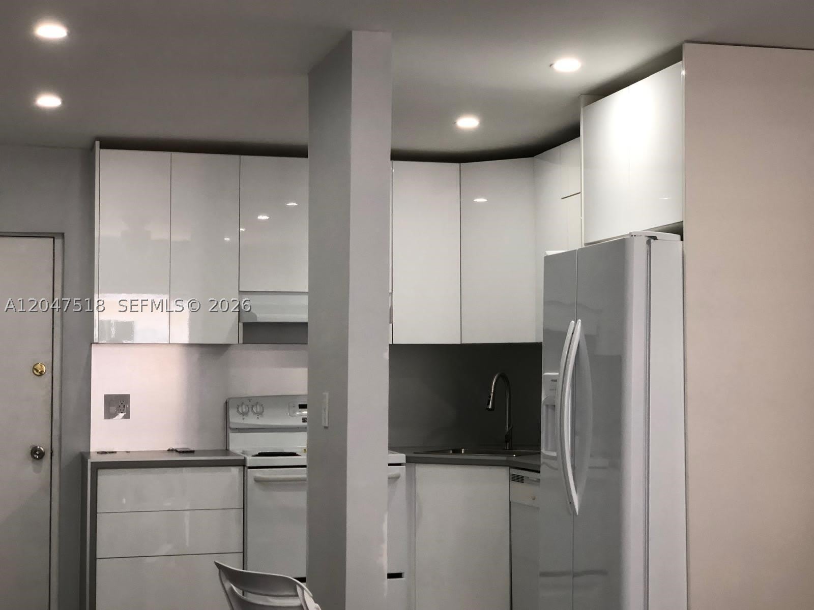 3642 NE 171st St – photo 3