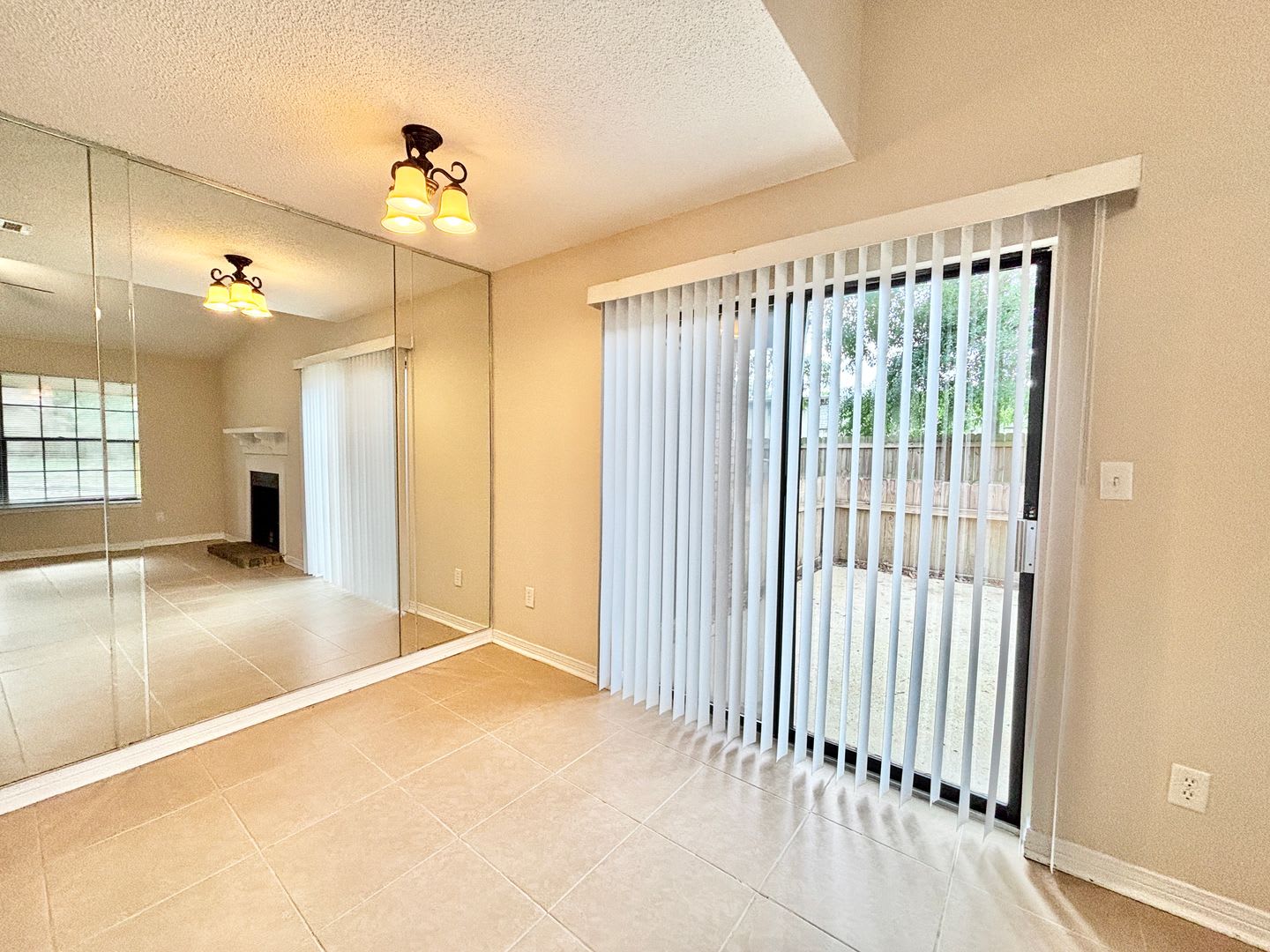 Cozy 2 bedroom Duplex – photo 5