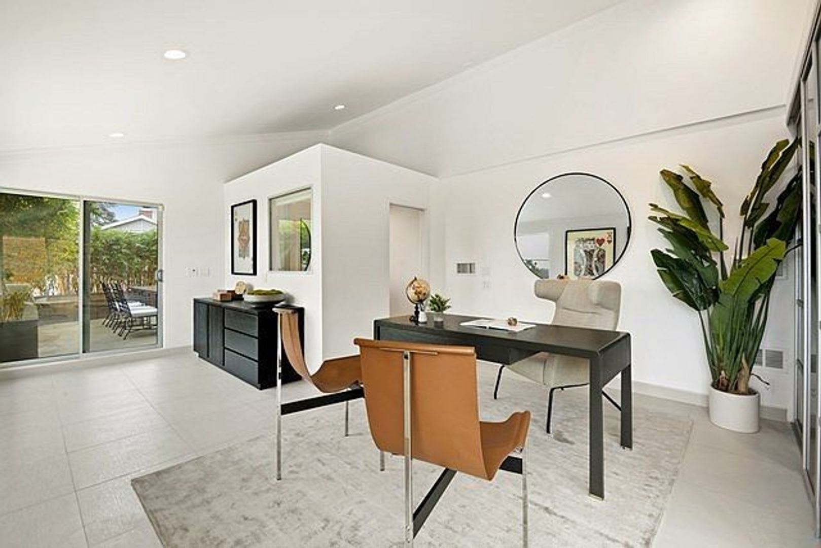 Stunning 5-Bedroom Home for Lease in the Heart of Studio City – photo 3
