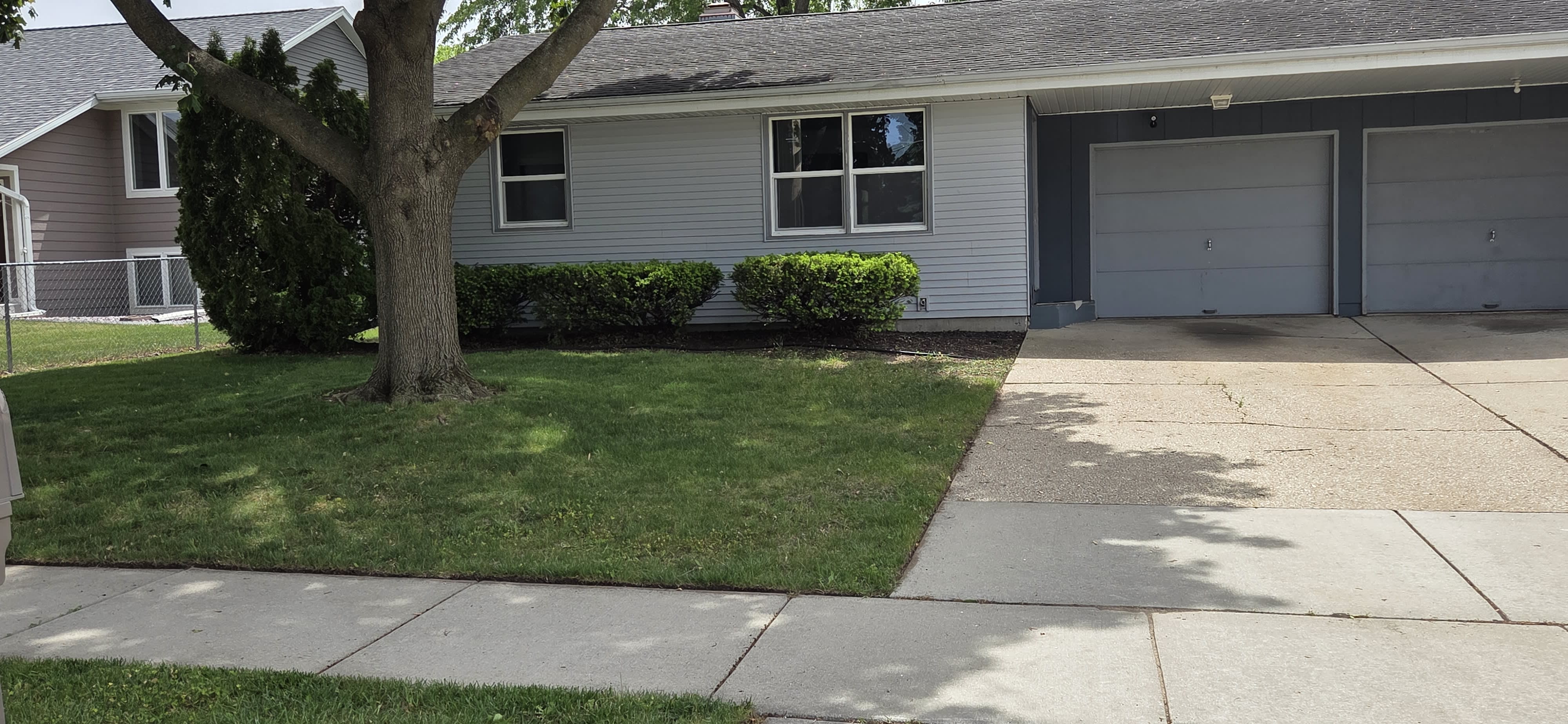 2731 Kellogg Ave – photo 1