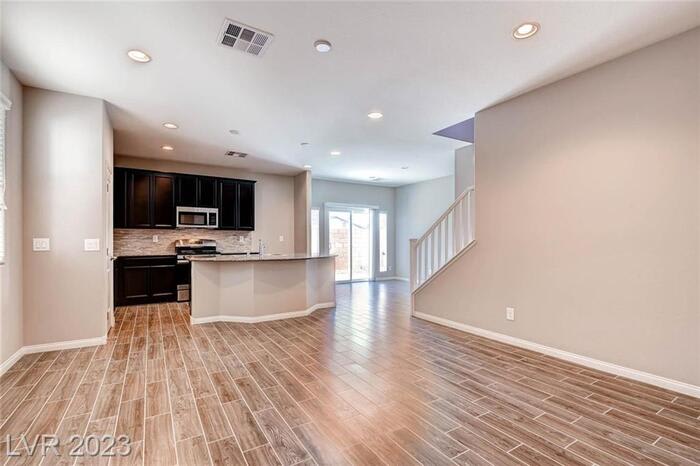 8620 Tara Hill Avenue – photo 4