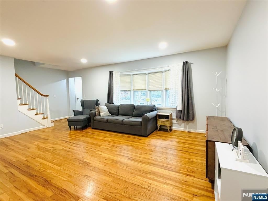 34 02 Lenox Drive – photo 4