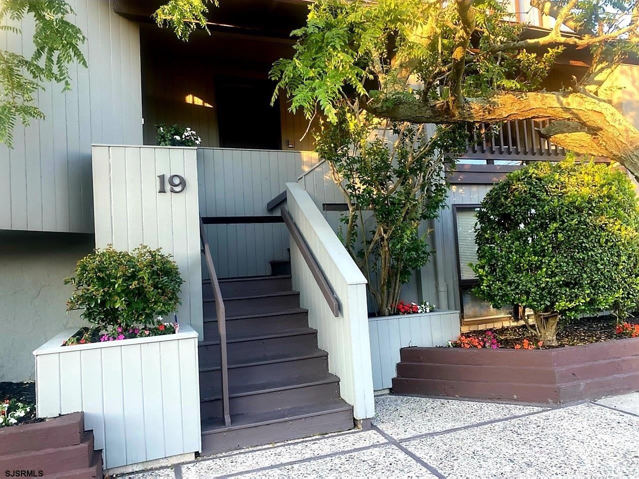 19A S Gladstone Ave – photo 3