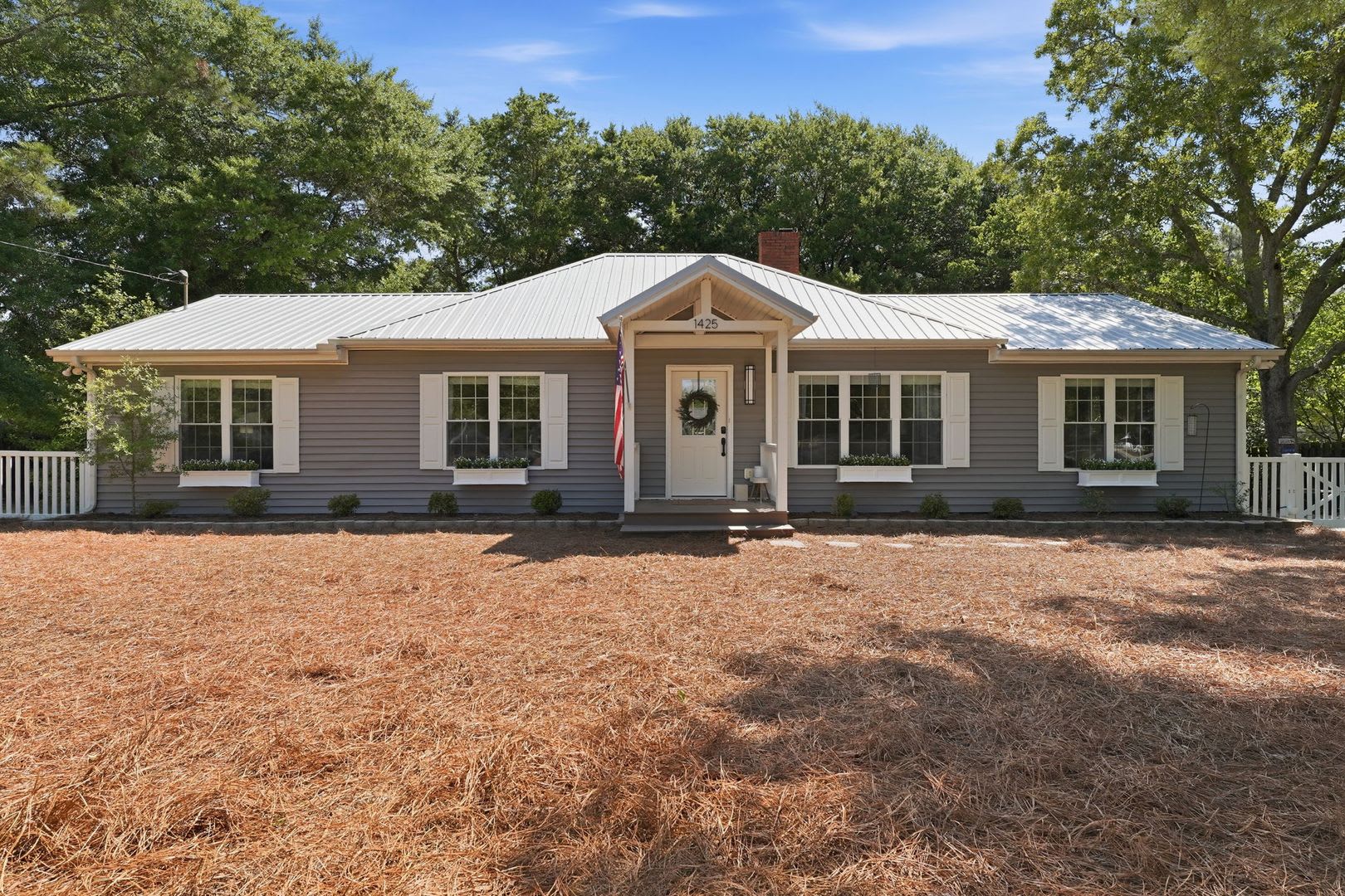 Spacious Ranch on Over an Acre Near Downtown Southern Pines – photo 1