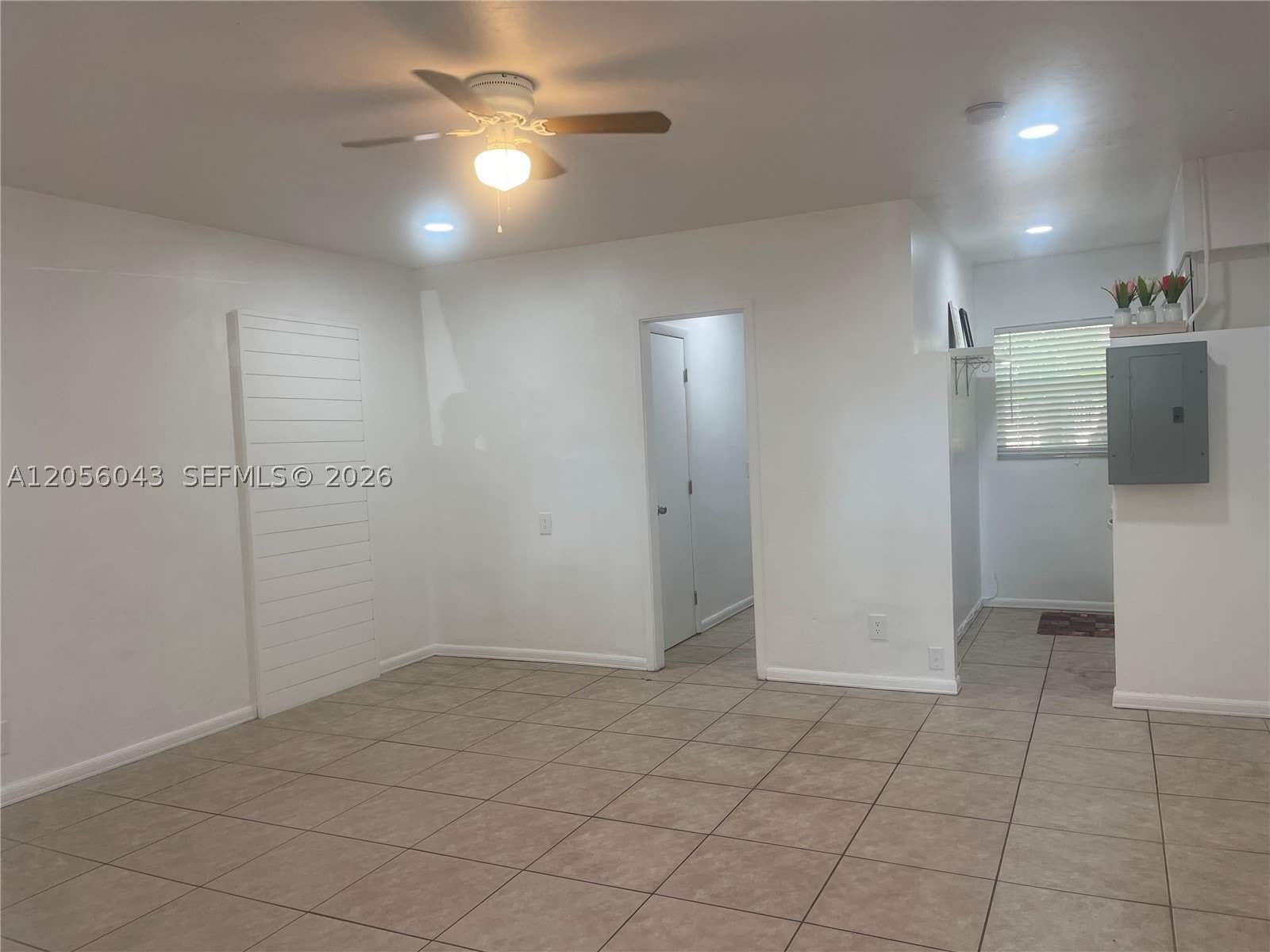 1717 Ne 12Th St – photo 2