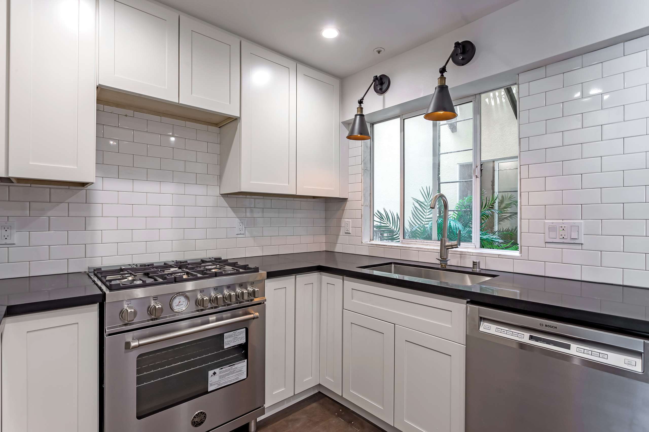 235 Collins St. – photo 3
