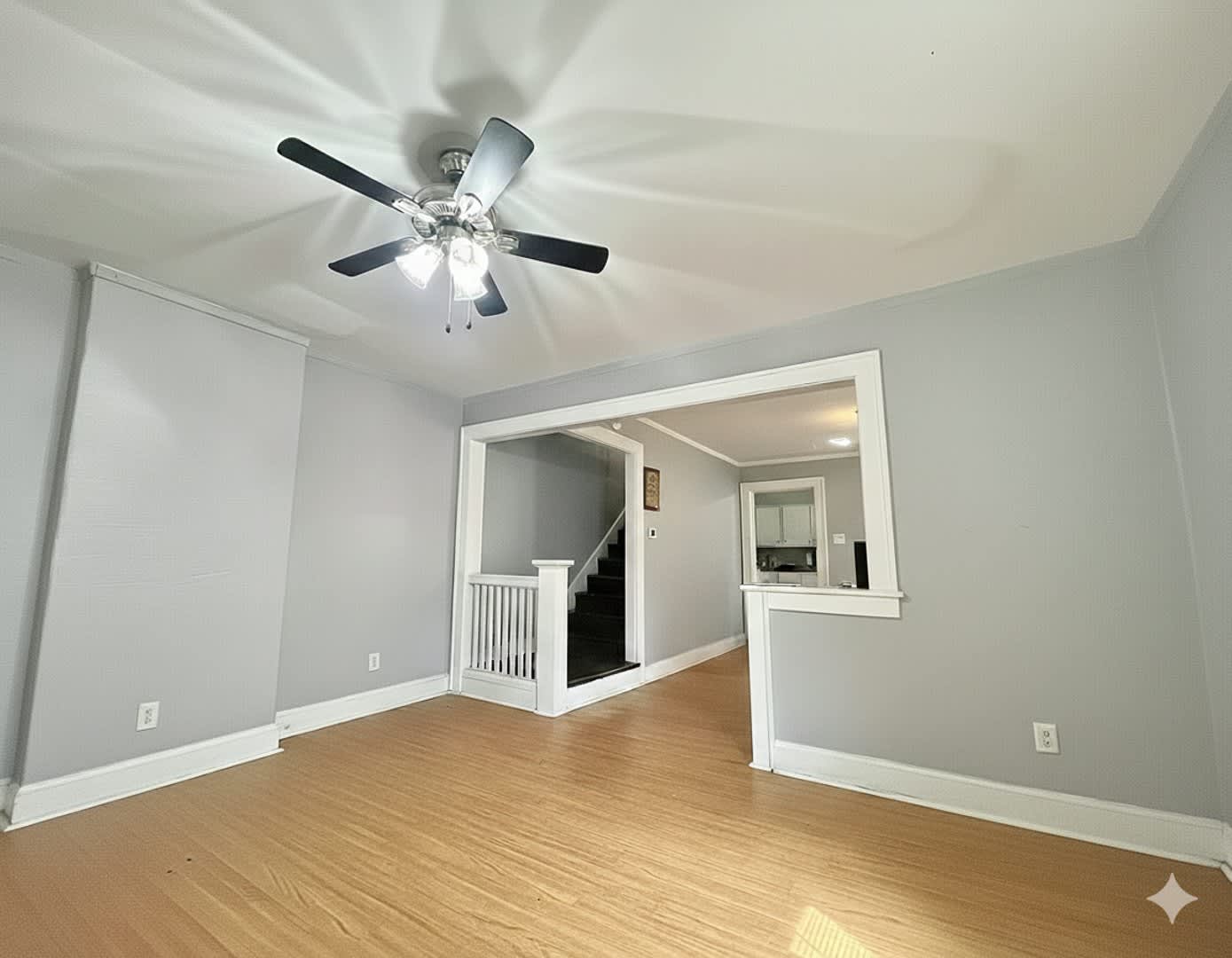 For Rent 3 Bedroom Townhouse on a Quiet Street – photo 4