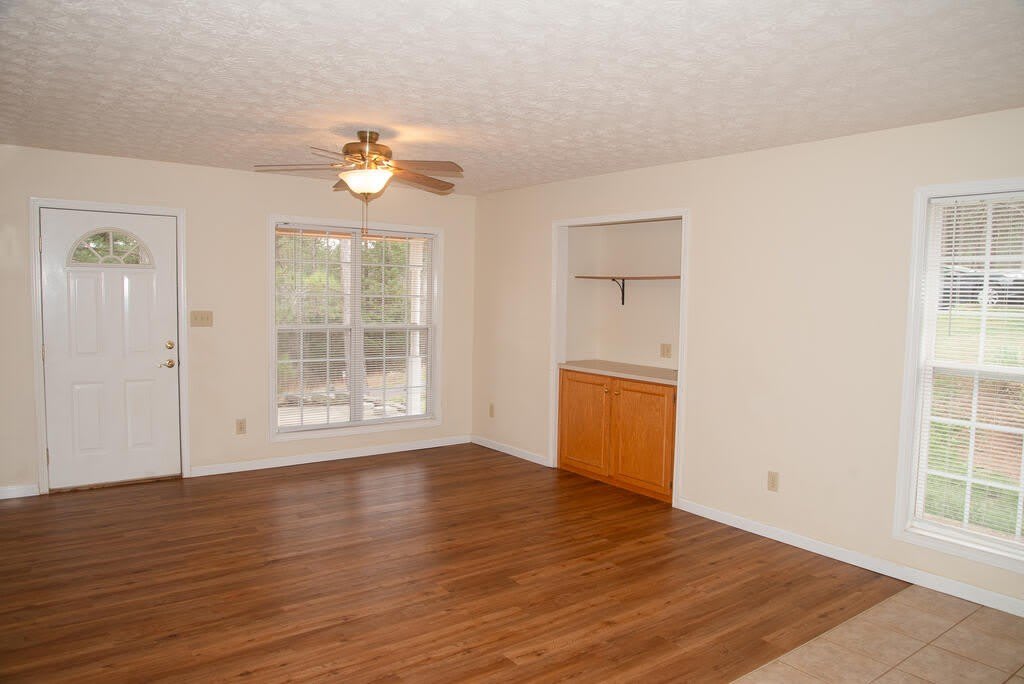 49 Kaitlyn Court – photo 2