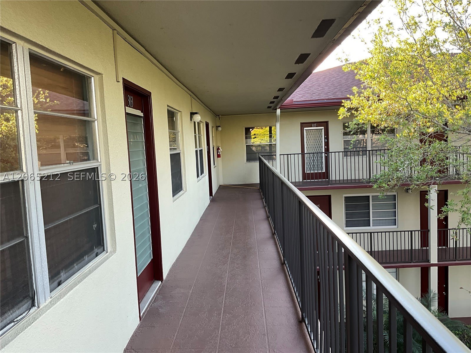 150 SW 134th Way – photo 3