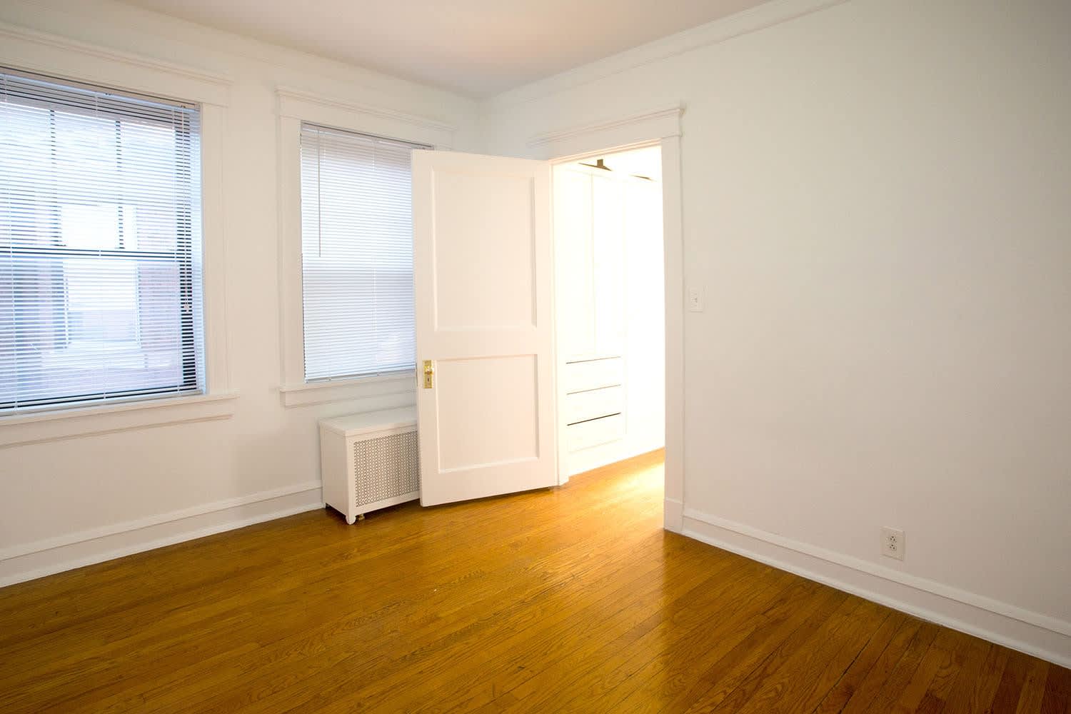 5325 S. Hyde Park Boulevard – photo 5