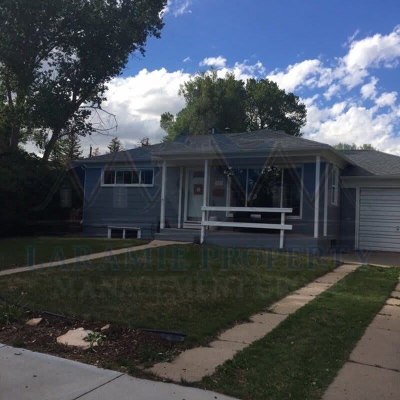 1517 Ord St – photo 2