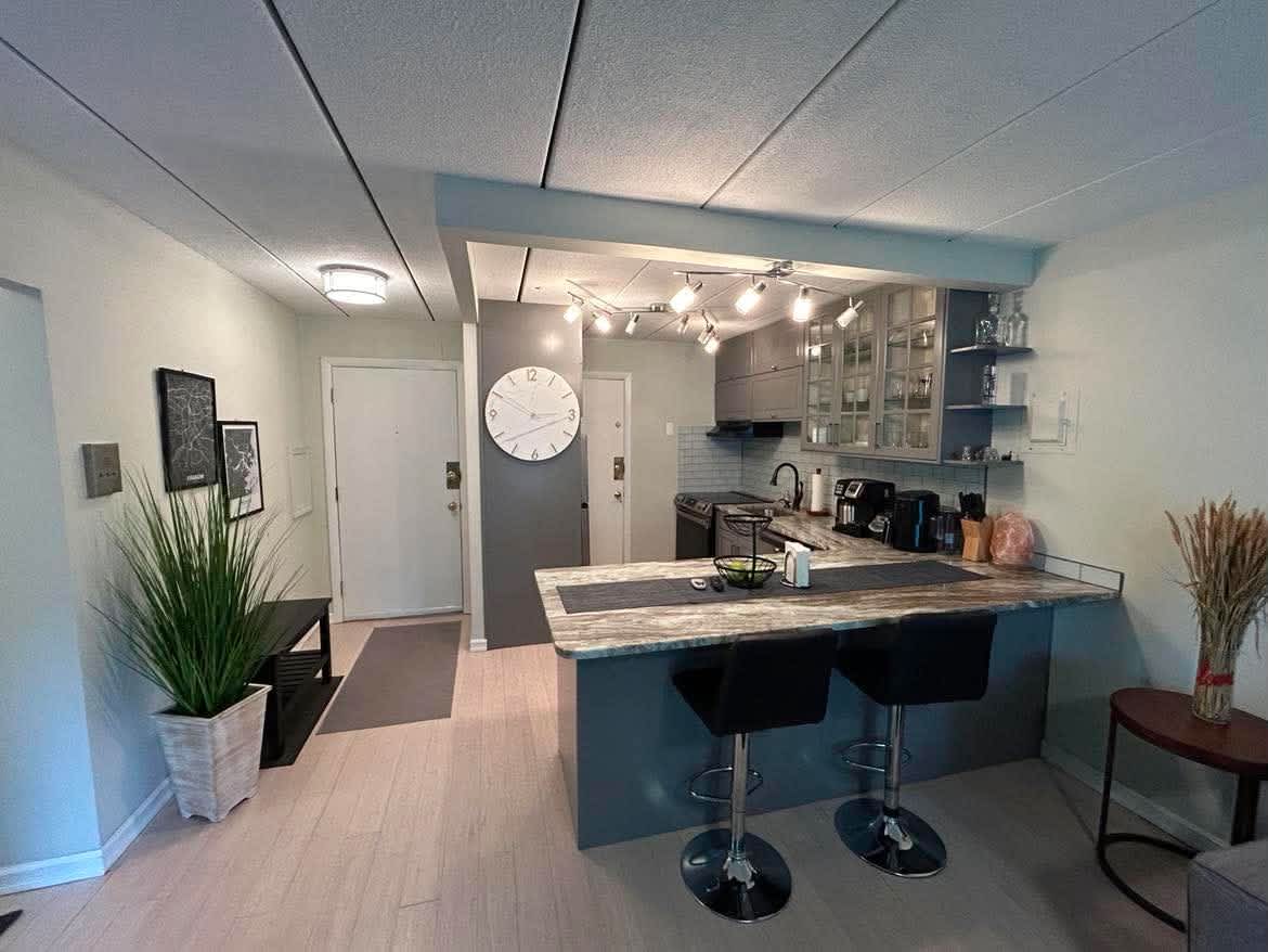 1011 Main St – photo 2
