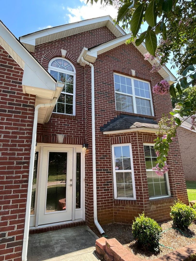 4 Bedroom Single Family Home in McDonough – photo 2