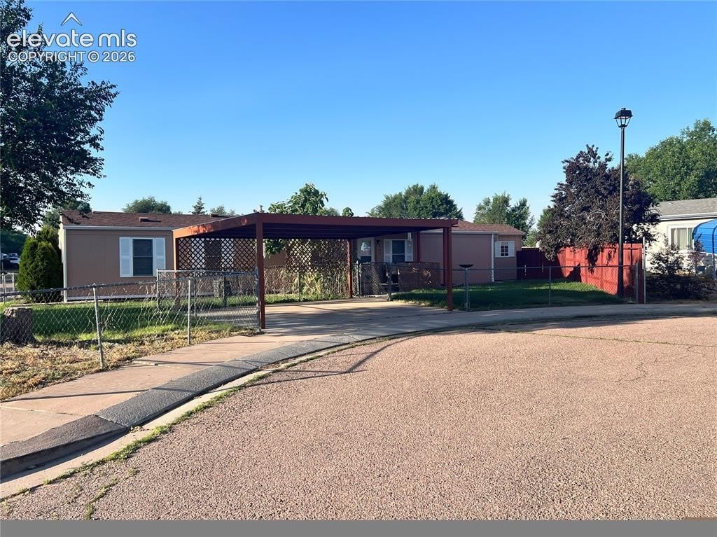 933 Desert Circle – photo 1