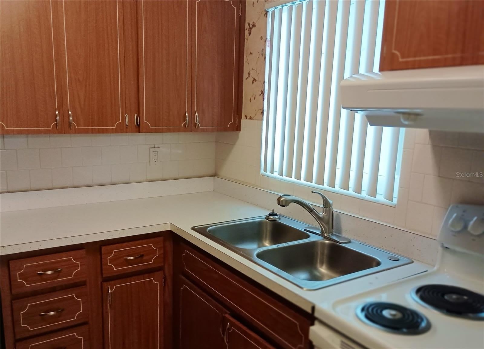 1875 Sunny Drive – photo 5