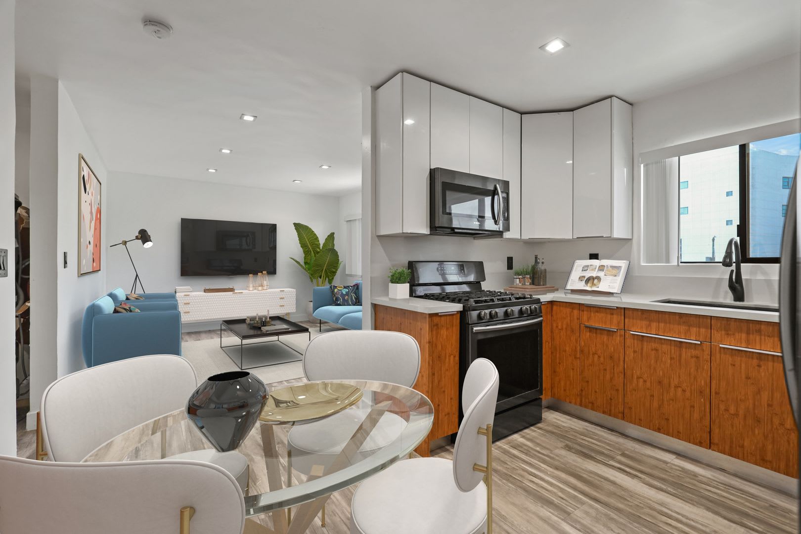 830 Bartlett Street Apartments – photo 1