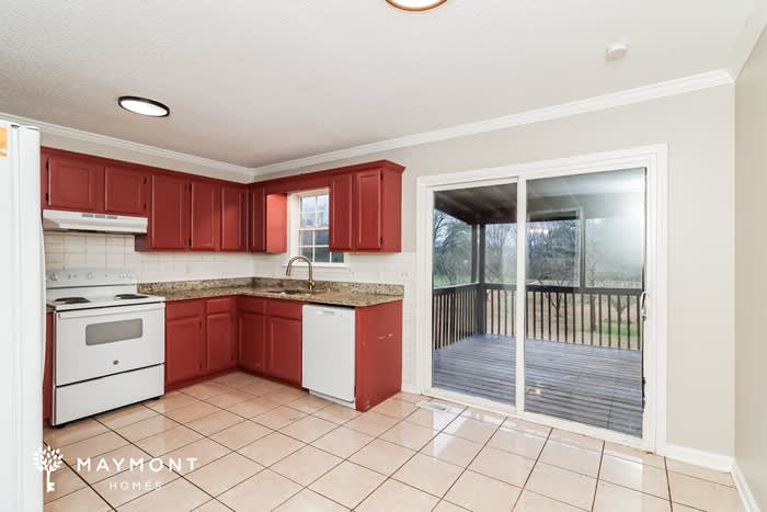 156 Cook Road Northwest – photo 4