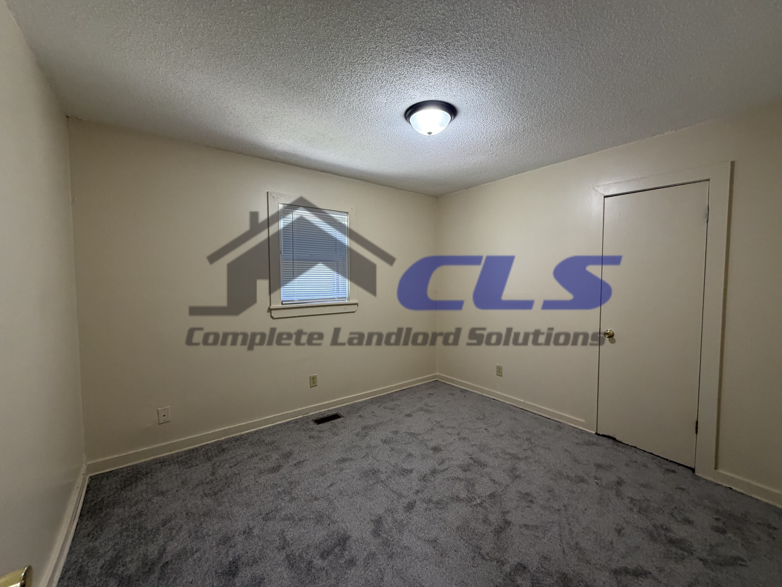 1362 Chestnut Street – photo 4