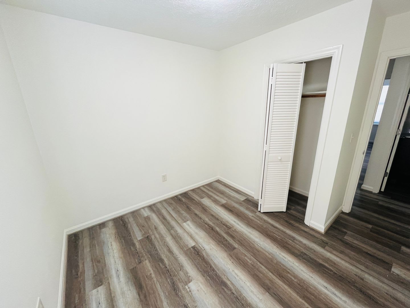 3 Bedroom 2 5 Bath Townhouse – photo 5